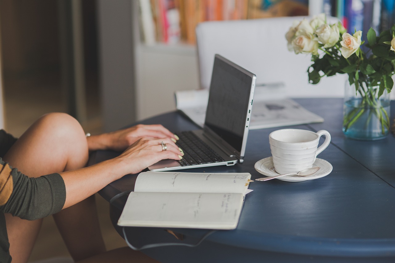Illustration des trois règles d'or pour travailler moins et mieux en tant que solopreneur
